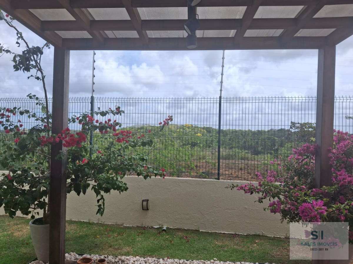  - Casa 3 suítes condomínio  fechado