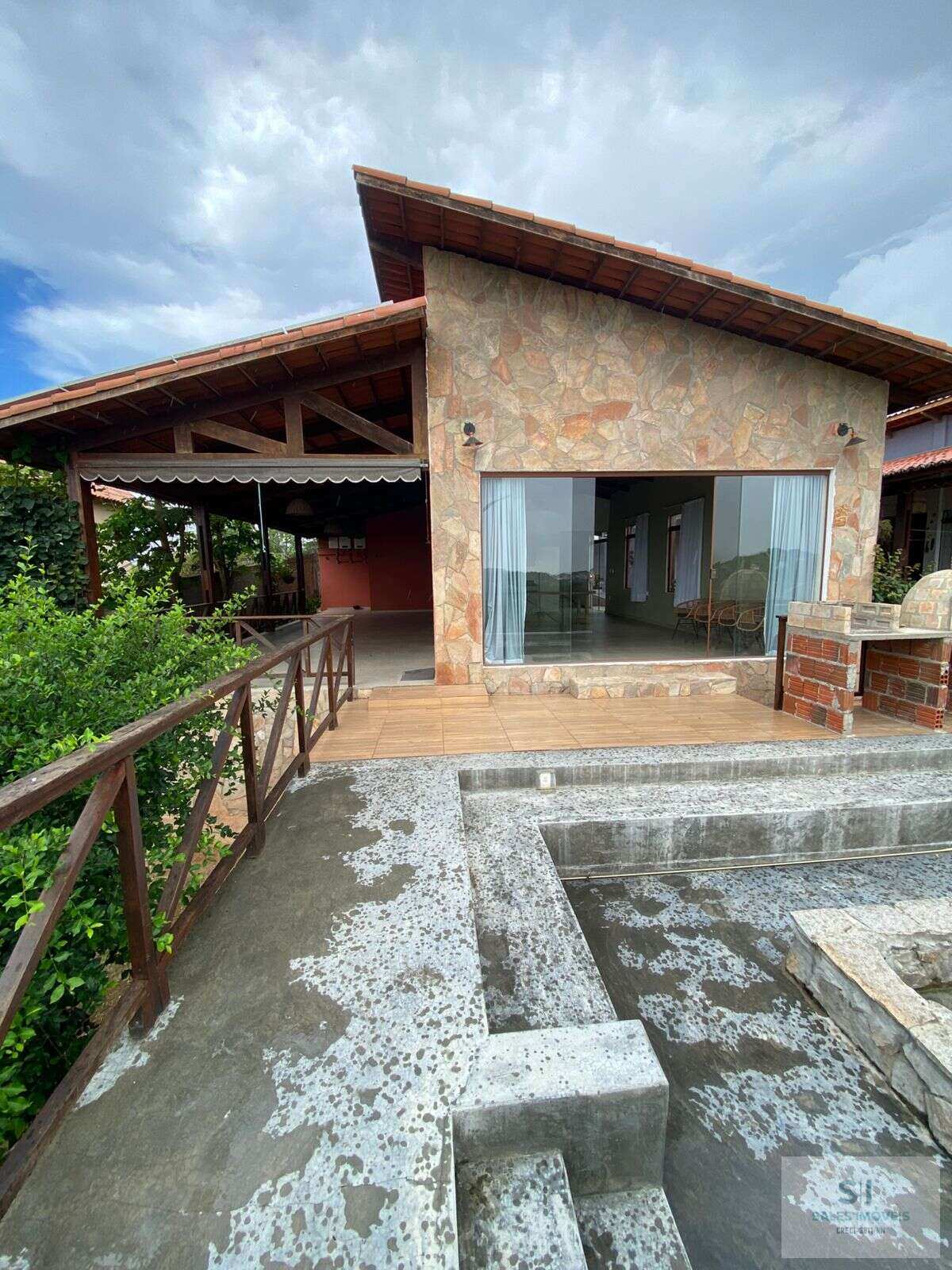 Casa à venda em Monte das Gameleiras, com 3 quartos, 185m² - Vinícius Sales