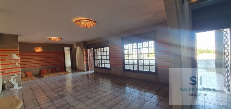  - Casa com 5 quartos, 487,50m², à venda em Natal, Candelária